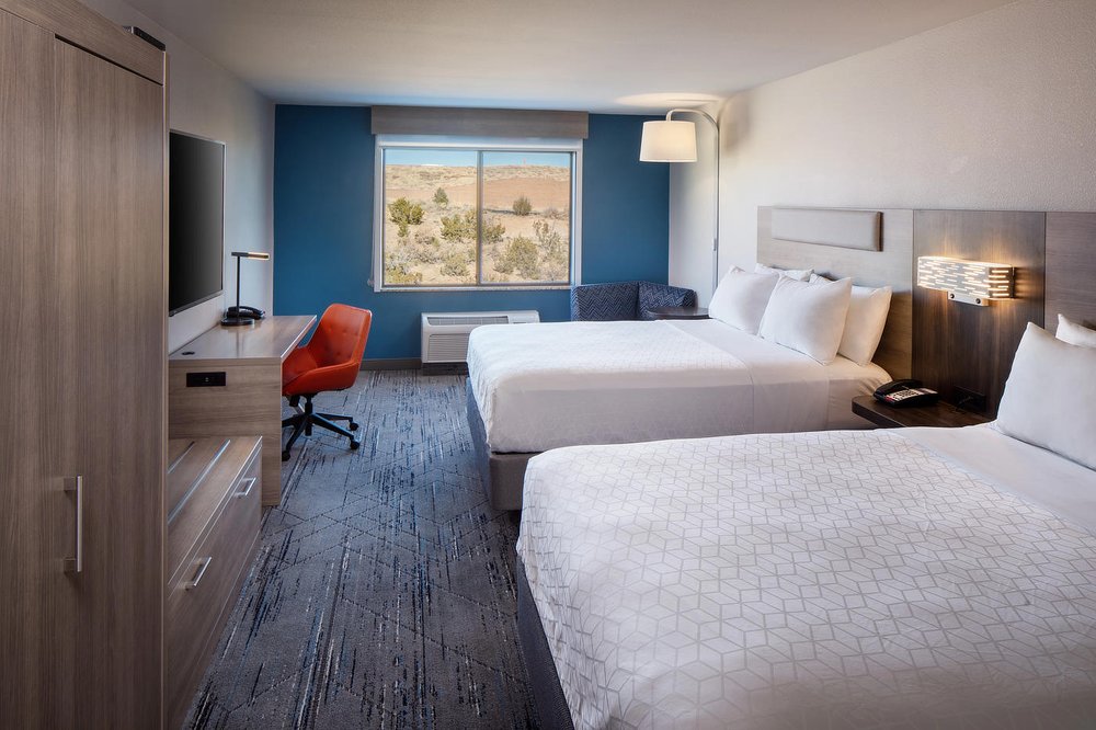 Holiday Inn & Suites Los Alamos Entrada Park — project photo